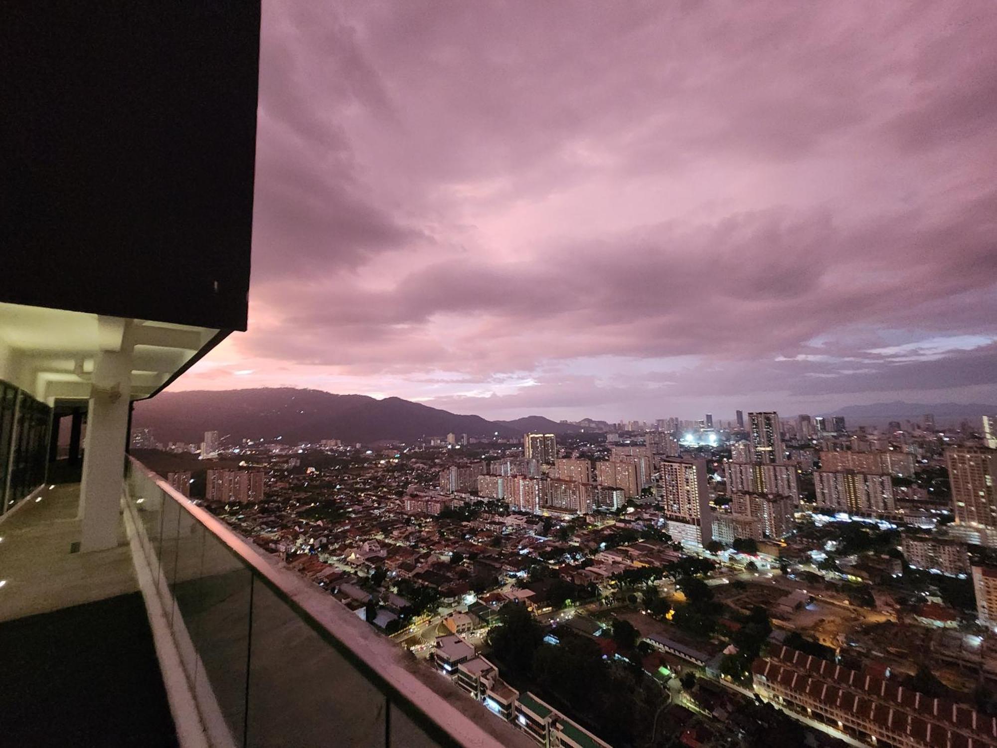 Urban Suites - Penang Jelutong Dış mekan fotoğraf
