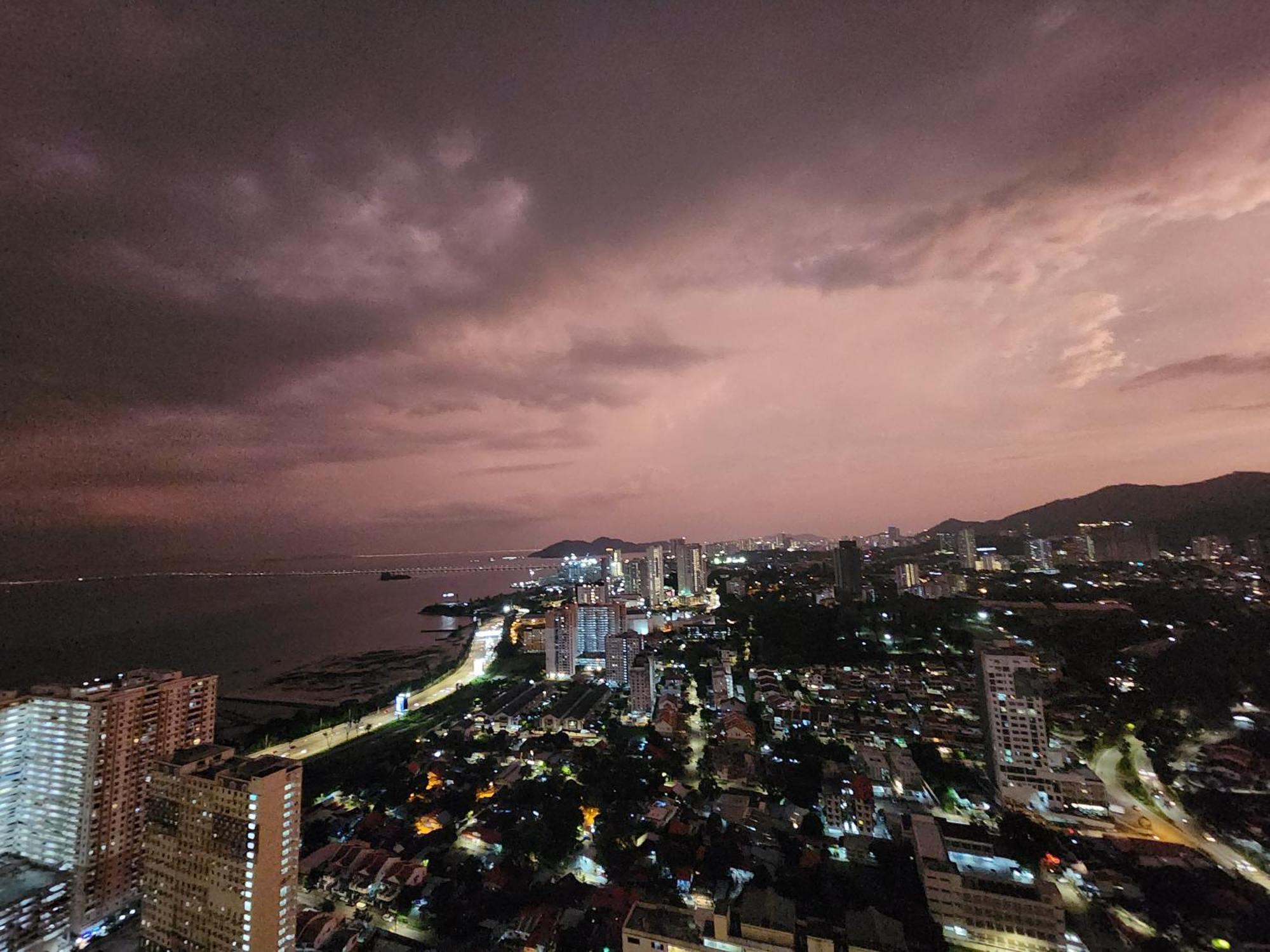 Urban Suites - Penang Jelutong Dış mekan fotoğraf